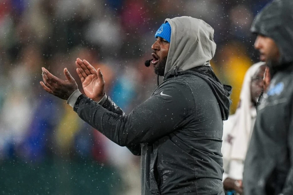 Dolphins Request HC Interview With Lions DC Kelvin Sheppard