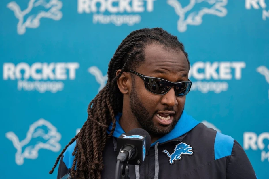 Dolphins Request To Interview Lions DC Kelvin Sheppard For HC Position
