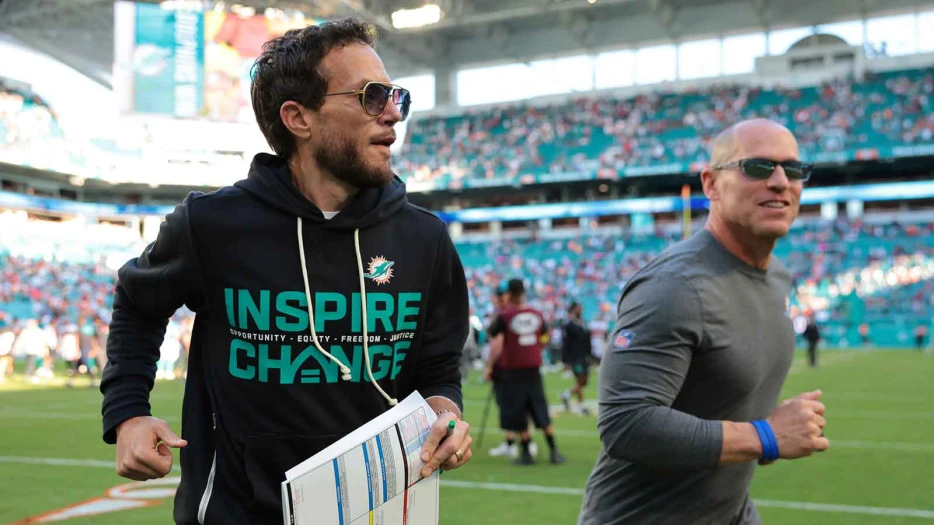 Ex-Dolphins coach Mike McDaniel lines up 4 head coaching interviews, plus a Lions OC interview
