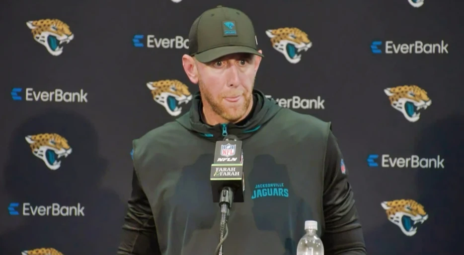 Jaguars HC Liam Coen Had Emotional Exchange With Reporter After Heartbreaking Playoff Loss To Bills, And It’s Not Like Anything We’ve Ever Seen [VIDEO]