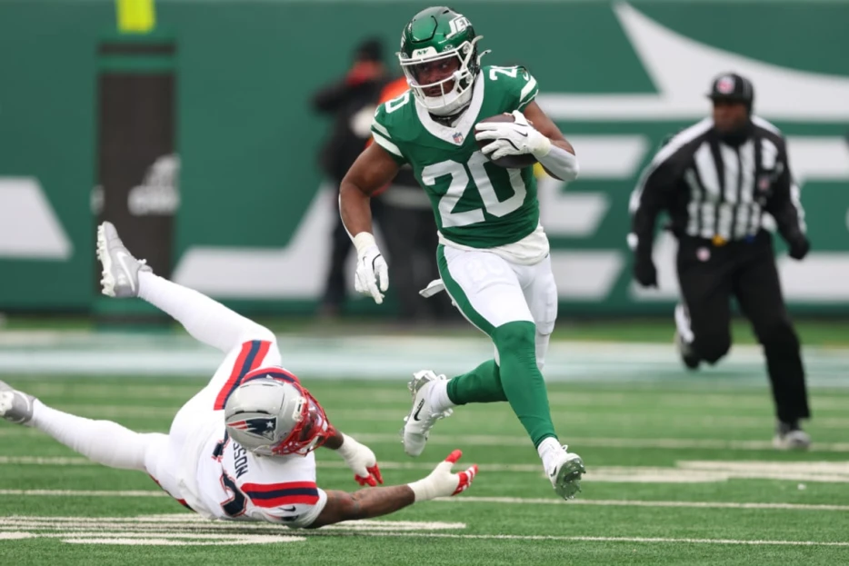 NFL Free Agency Landing Spots 2026: Projecting Where Top 5 Running Backs Sign