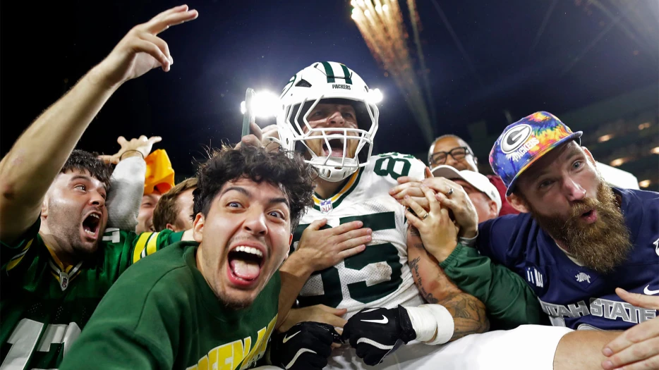 Packers’ Tucker Kraft claims he’s ‘ahead of schedule’ in ACL injury rehab