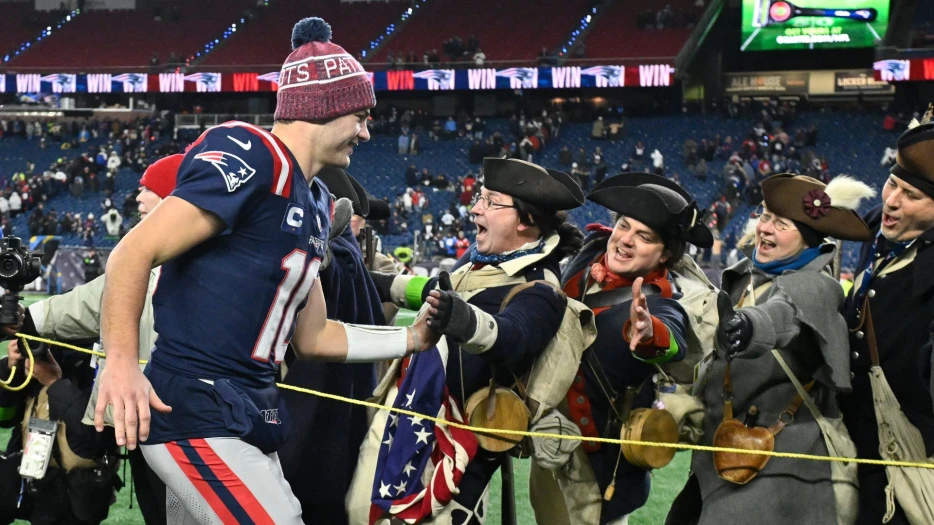 Patriots Favored To Make Super Bowl Following Wild-Card Win Vs. Chargers