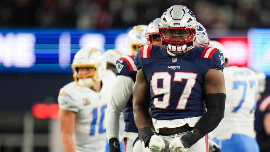 Patriots’ Milton Williams ends Wild Card matchup vs Chargers with emphatic sack