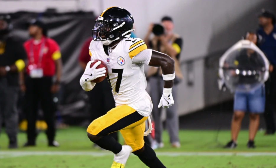 Steelers Make Two Roster Moves ahead of Wild Card Game