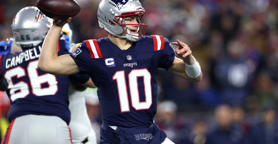 Steelers playoff path clear after Patriots defeat Chargers