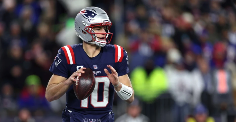 Drake Maye analysis: How Patriots QB performed vs. Chargers in wild card