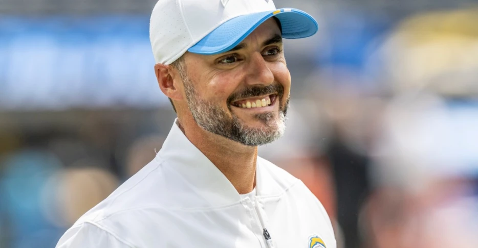 NY Giants news: LA Chargers DC added to head coach interview list