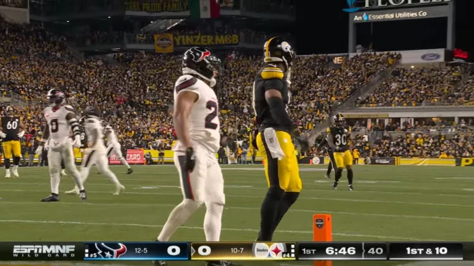 Steelers Stock Watch – TE Jonnu Smith