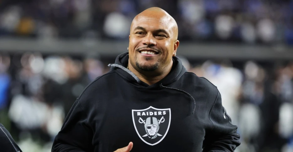 Atlanta Falcons head coach candidates 2026: Antonio Pierce will interview for job this week