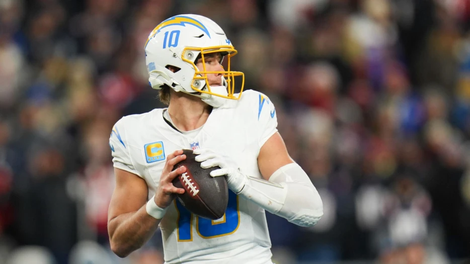Chargers’ Justin Herbert’s teammates defend quarterback after another playoff dud