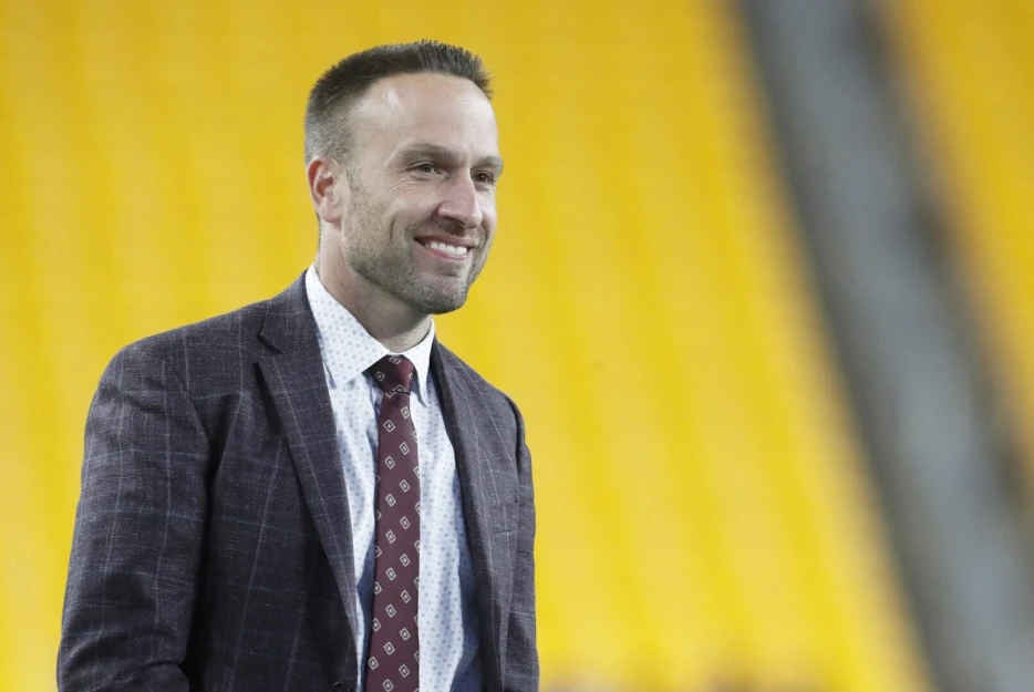 Dolphins Complete Interview With Packers DC Jeff Hafley