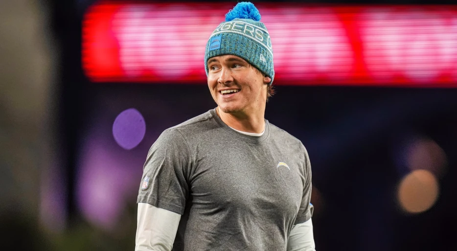 Justin Herbert Shipped Across the Country to Join Shocking AFC Team in Wild Blockbuster Trade Proposal