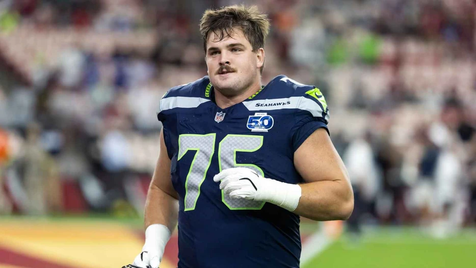 Seahawks’ Grey Zabel is doing anything possible to keep Klint Kubiak in Seattle