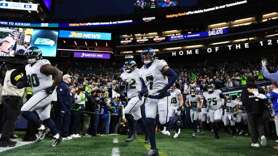 Seahawks’ Uchenna Nwosu leaves savage warning under Fred Warner Instagram post