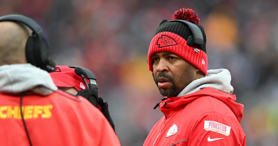 Chiefs fire second offensive assistant coach of the offseason