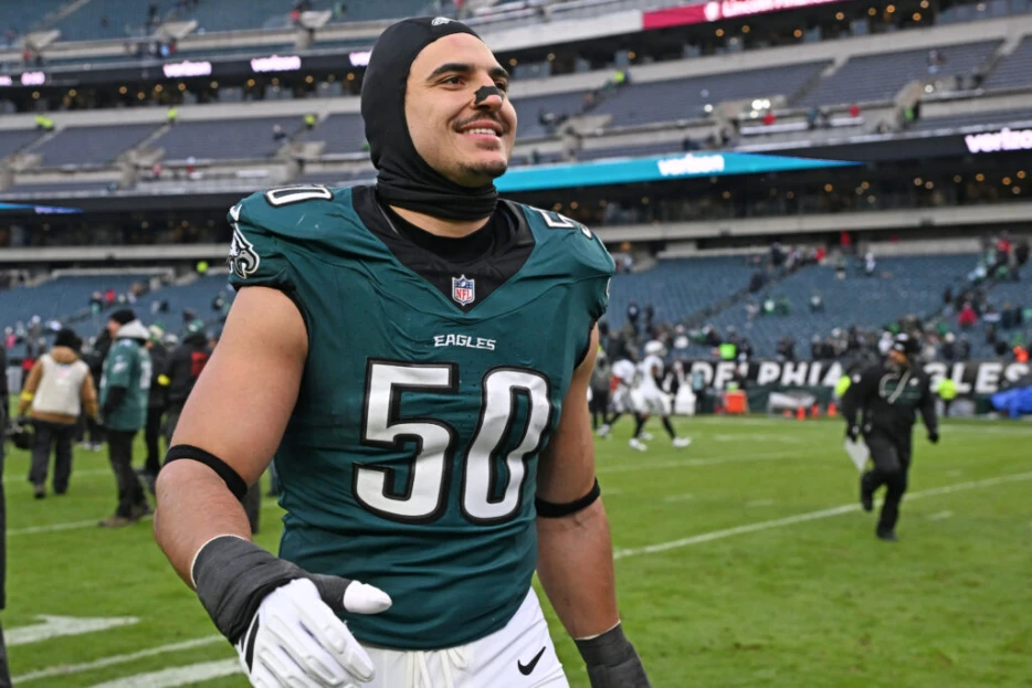 Jaelan Phillips, Nakobe Dean Want To Stay With Eagles