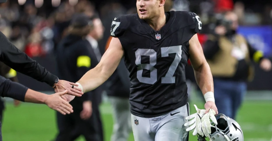 Michael Mayer quietly effective when it counted