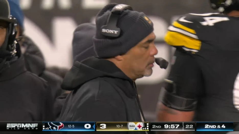 New Article Suggests Players Were ‘Upset With Coordinators,’ Not Mike Tomlin