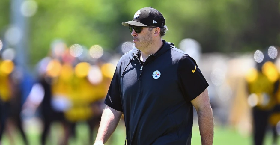 Report: Lions request interview with Steelers’ Arthur Smith for OC job