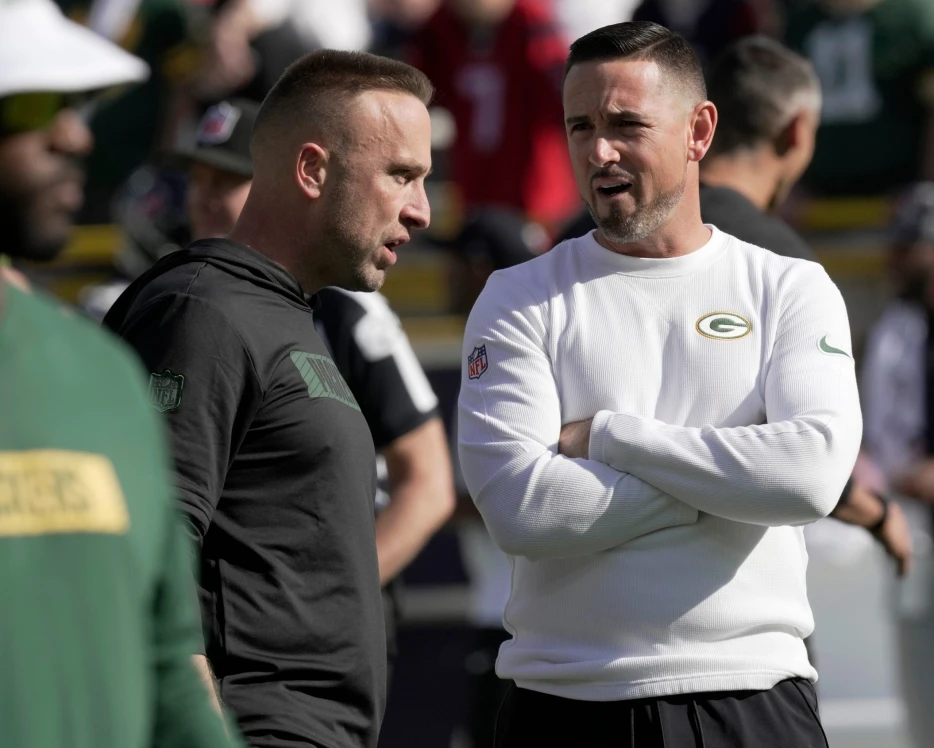Steelers Request to Interview Packers Defensive Mastermind