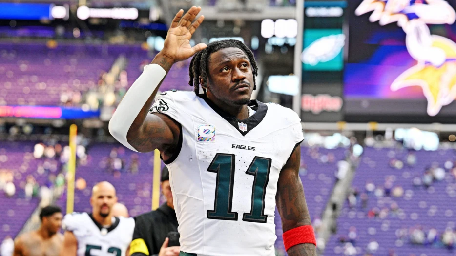 Adam Schefter Delivers Fiery Take On Eagles’ A.J. Brown Potentially Landing With Patriots