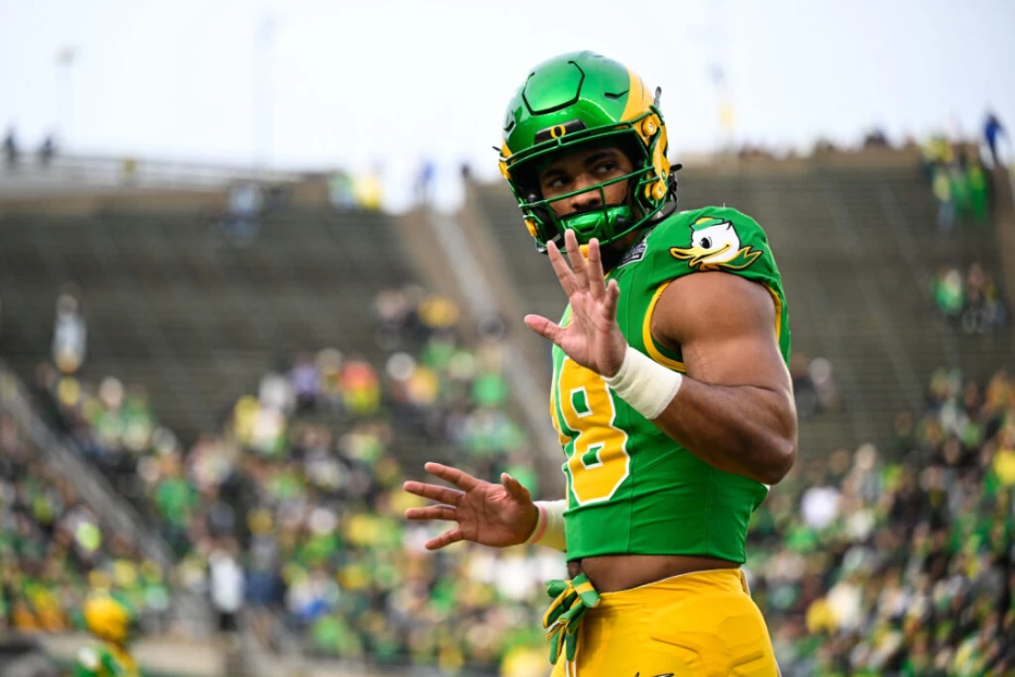 Oregon TE Kenyon Sadiq, S Dillon Thieneman To Enter 2026 NFL Draft