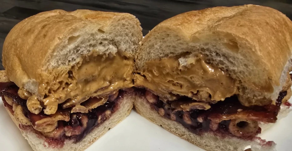 Buffalo Bills game-day food: Fool’s Gold Crunch