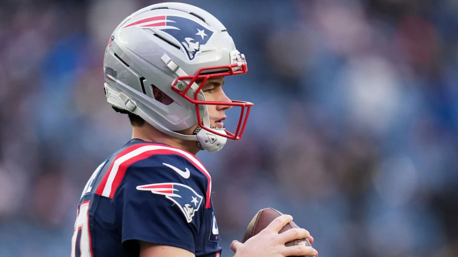 Patriots’ Drake Maye Earns Comparison To Hall Of Fame Quarterback Before Texans Game