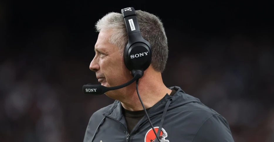 Browns head coach search: 1 of 2 offensive minds make the most sense