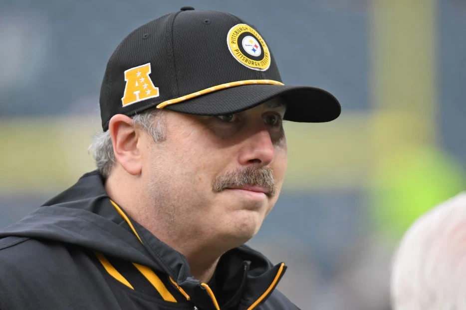 Chargers Request Interview With Steelers OC Arthur Smith