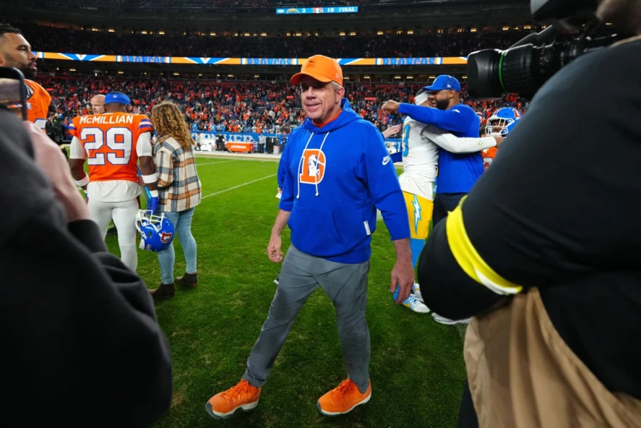 Denver Broncos Add QB After Bo Nix Ankle Injury