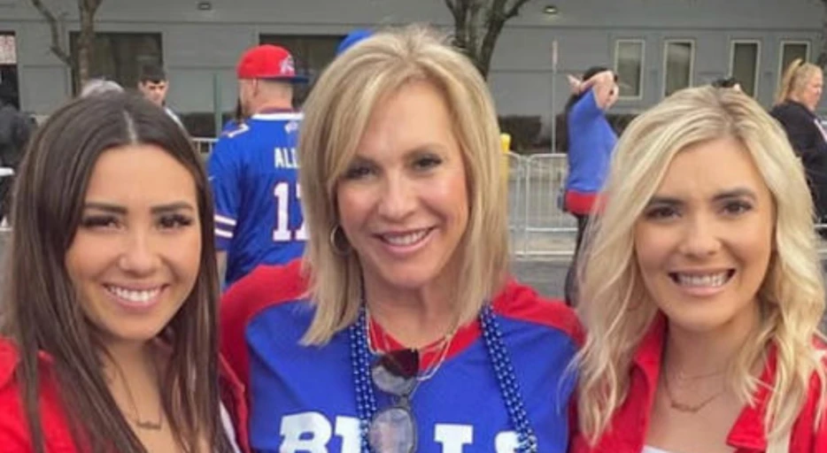 Josh Allen’s Mom Stole The Show In Her Furry Buffalo Bills Outfit at Broncos Game [PHOTO]