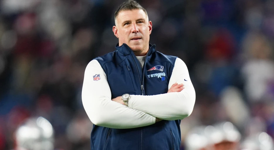 New England Patriots Legend Exposes Mike Vrabel’s Locker Room Habit [VIDEO]
