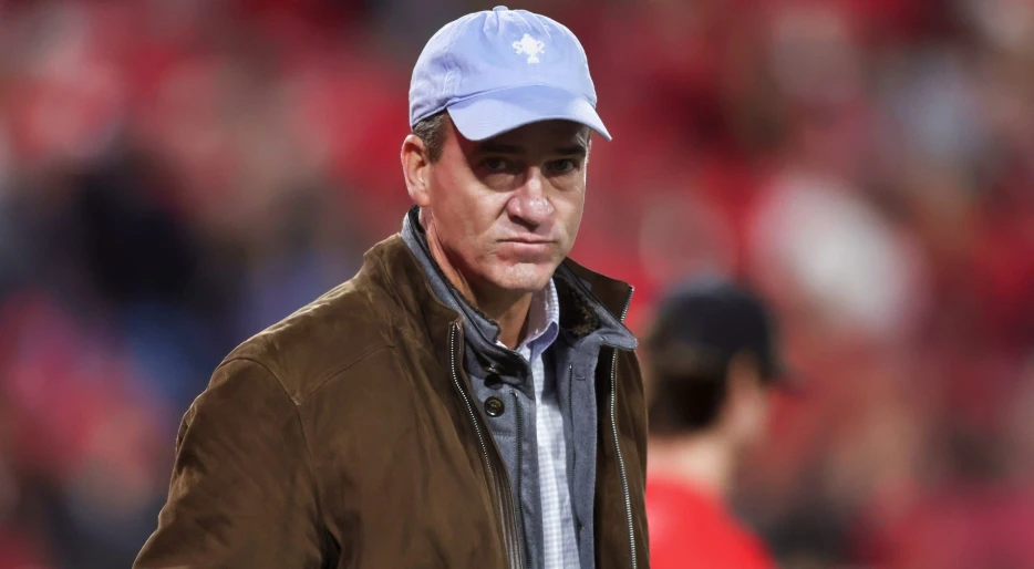 Peyton Manning Reportedly Sent a Shocking 4-Word Text Message To Broncos’ Team Official Immediately After Hearing About Bo Nix’s Injury