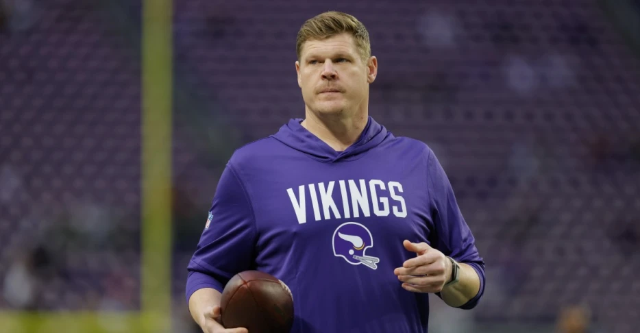 Vikings Not Bringing Back OL Coach Chris Kuper