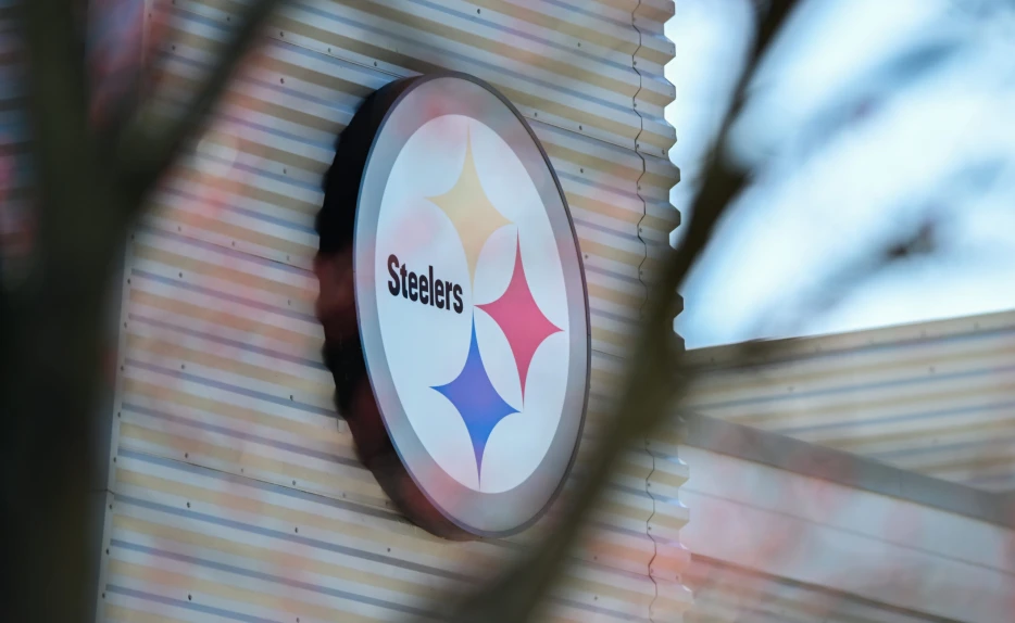 Analyst: One Open Head Coaching Job Better Than Steelers Vacancy