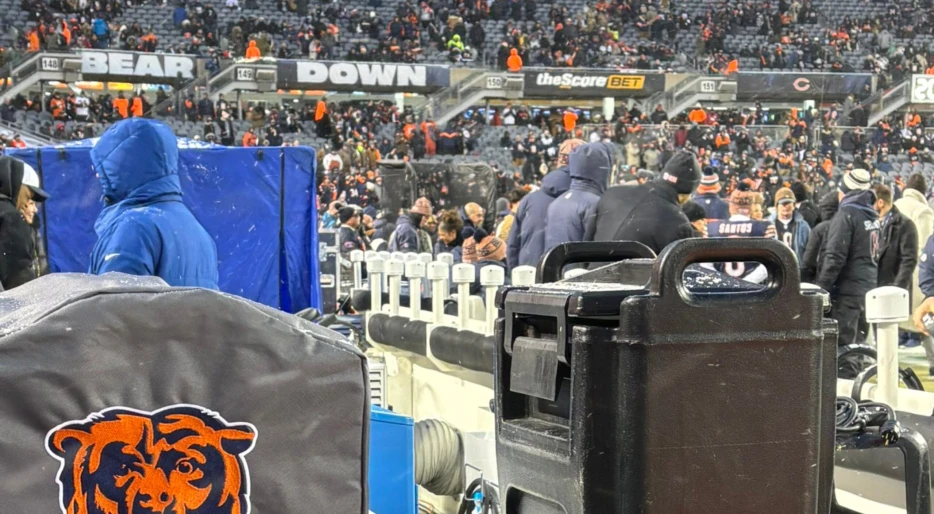 Chicago Bears Are Receiving A Ton Of Praise For Their National Anthem Decision Before Playoff Game [VIDEO]