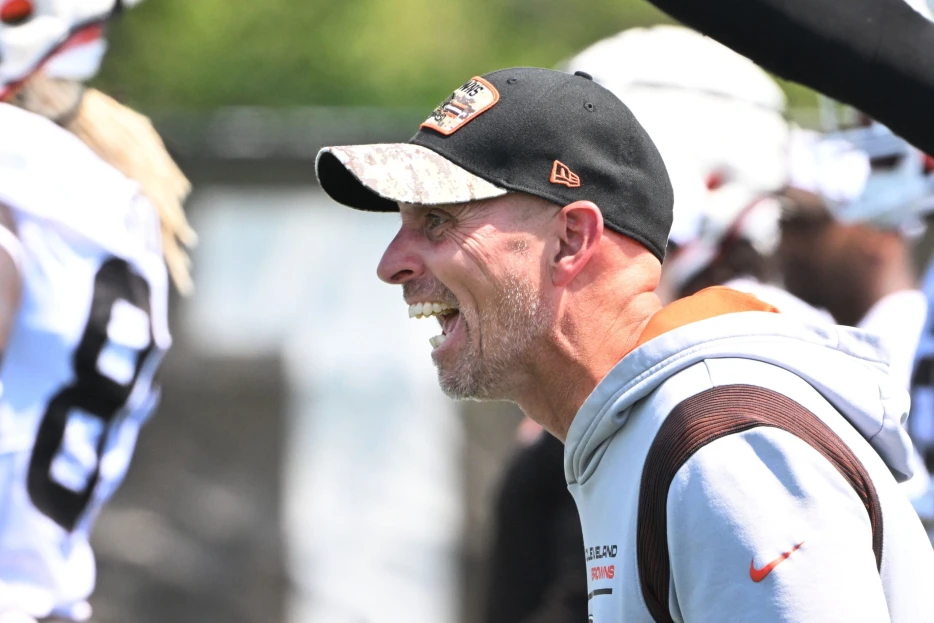 Chiefs Hiring Browns WR Coach Chad O’Shea In Same Role