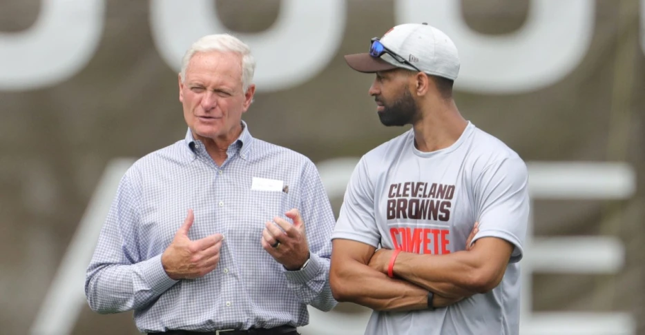 Daily Dawg Chow 1/19; Cleveland Browns HC search enters third week