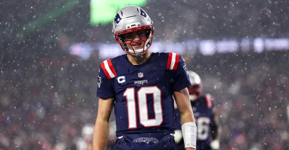 Patriots QB Drake Maye named to PFWA’s 2025 All-AFC team