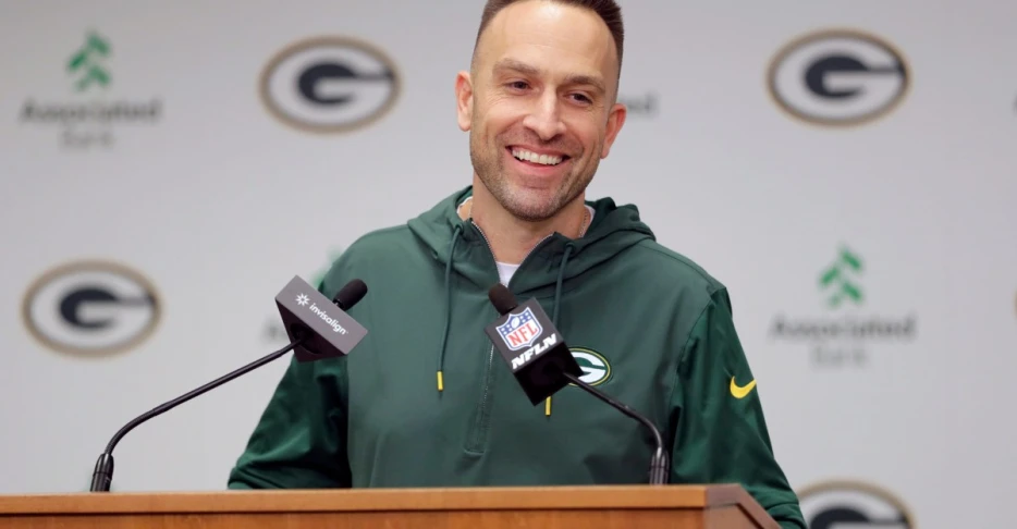 Packers DC Jeff Hafley new Dolphins head coach