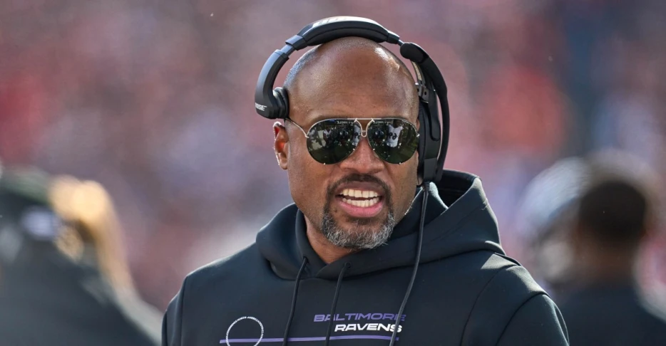 Ravens schedule second, in-person HC interview with Anthony Weaver