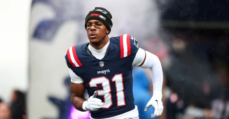 Rookie Craig Woodson playing like a veteran in Patriots secondary