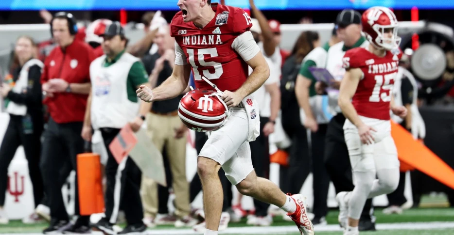 Seahawks fan discussion: Indiana vs. Miami CFP National Championship game