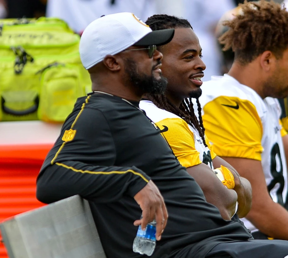 Najee Harris Reveals Conversation with Mike Tomlin Ahead of 2025 Free Agency