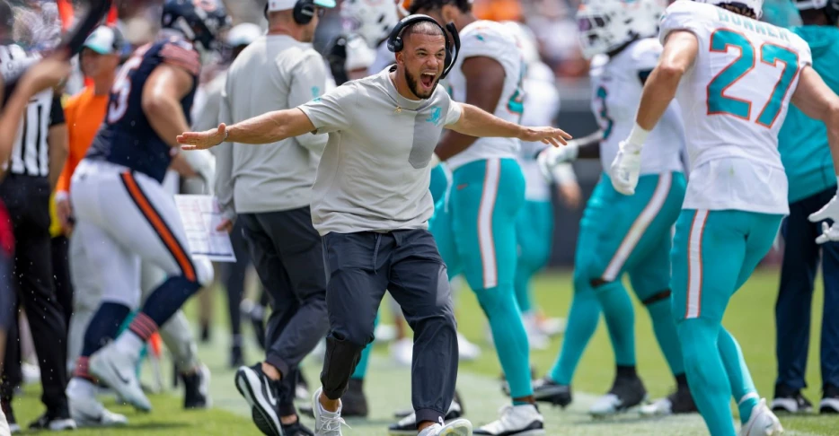 Report: Jaguars to hire Dolphins CBs coach Mathieu Araujo