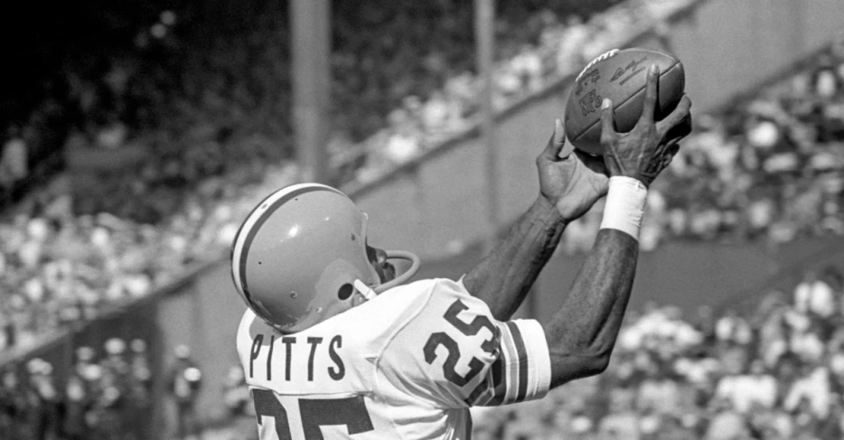 Former Browns WR Frank Pitts Jr. passes away