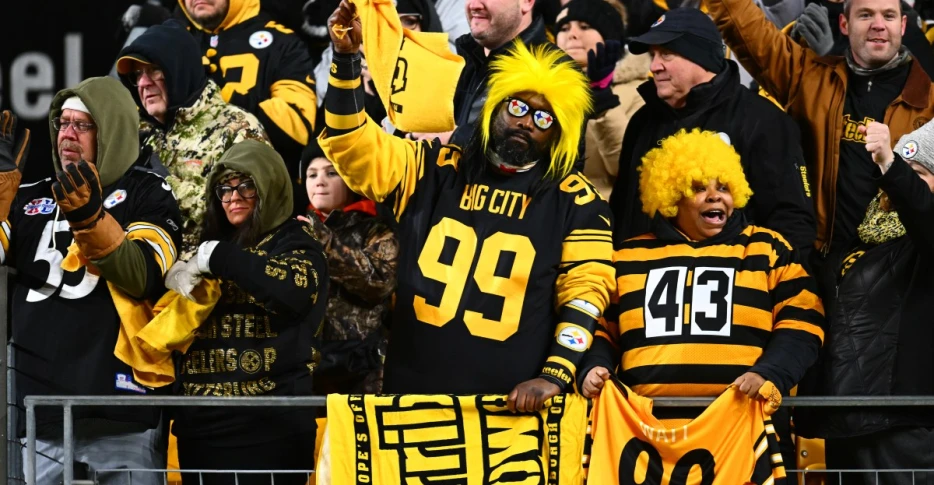 Friday Night Happy Hour: Conference Championship weekend edition