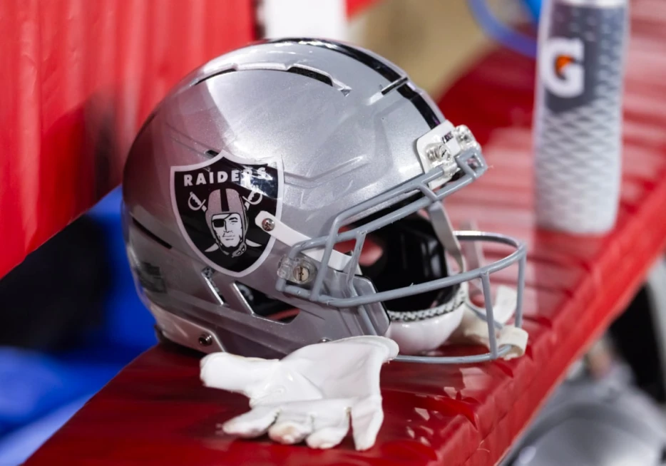 Rising Star Viewed as ‘Prime Candidate’ to Be Next Las Vegas Raiders Coach